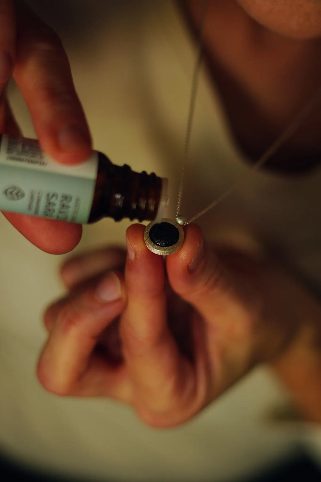 TTJOIES — fotografia original del penjoll de roca volcànica