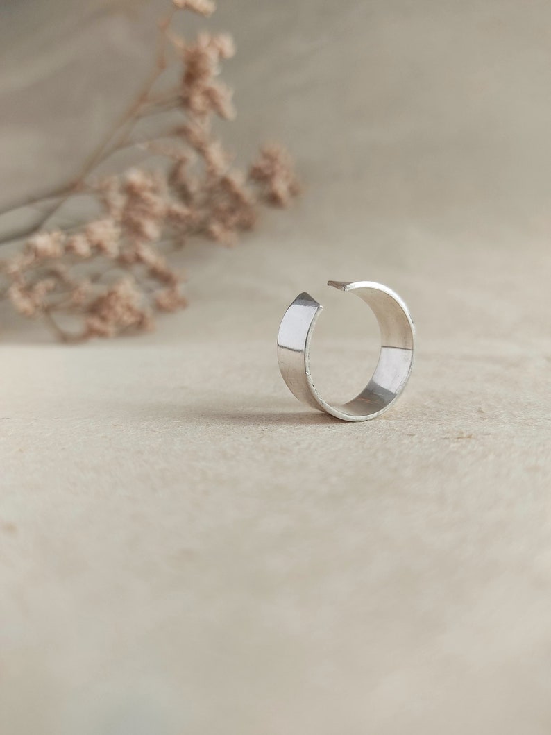 Anell ample obert de plata ajustable – vista lateral