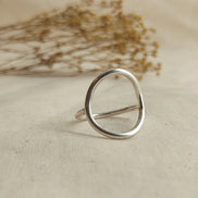 Anell cercle gran de plata – fotografia 1