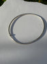 Polsera Mindfulness de plata 925 amb boleta mòbil sobre fons blanc